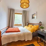 Strandnahe Gartenwohnung An Der Kieler Foerde * Heikendorf