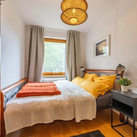 Strandnahe Gartenwohnung An Der Kieler Foerde * Heikendorf