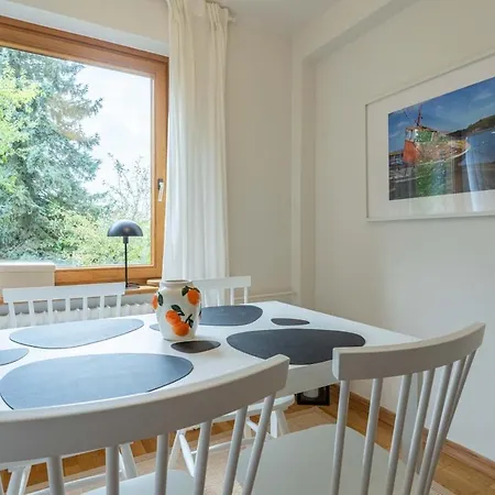 Strandnahe Gartenwohnung An Der Kieler Foerde Apartamento *