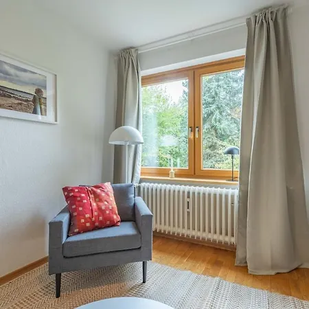 Strandnahe Gartenwohnung An Der Kieler Foerde * Heikendorf