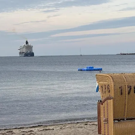 Strandnahe Gartenwohnung An Der Kieler Foerde Apartamento *