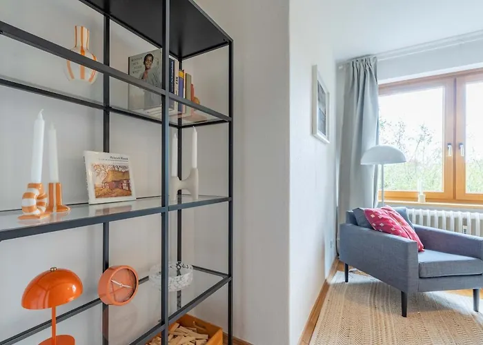 Strandnahe Gartenwohnung An Der Kieler Foerde * Heikendorf