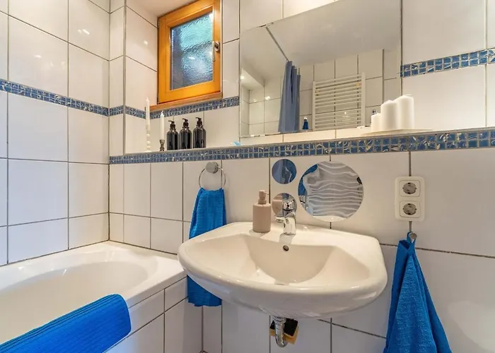 Strandnahe Gartenwohnung An Der Kieler Foerde *