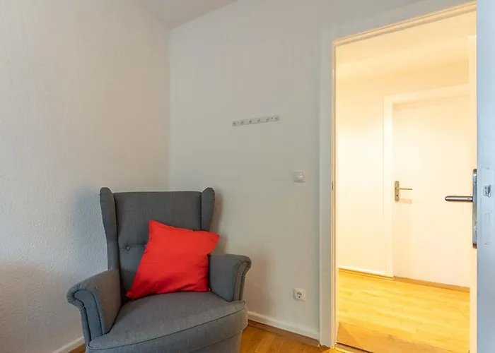 Strandnahe Gartenwohnung An Der Kieler Foerde Apartamento Heikendorf