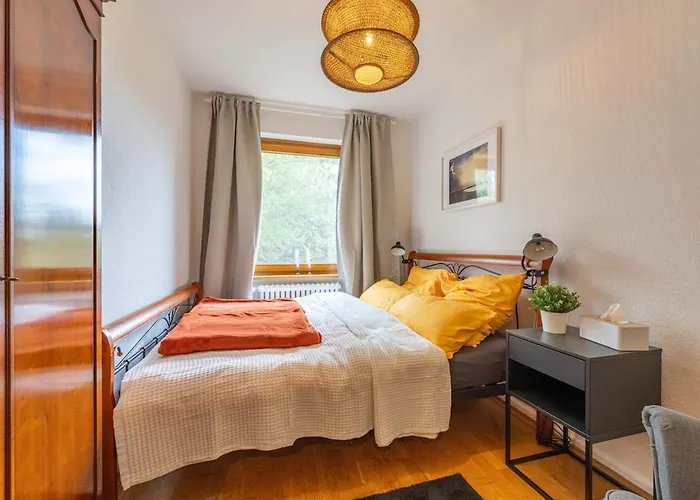 Strandnahe Gartenwohnung An Der Kieler Foerde * Heikendorf