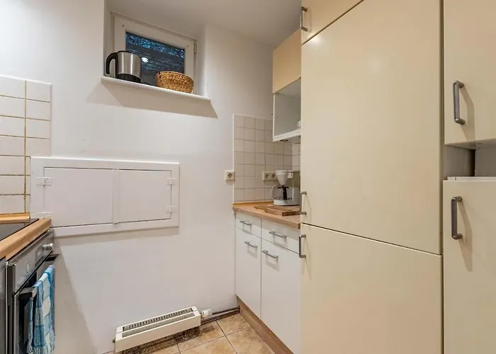 Apartamento Strandnahe Gartenwohnung An Der Kieler Foerde
