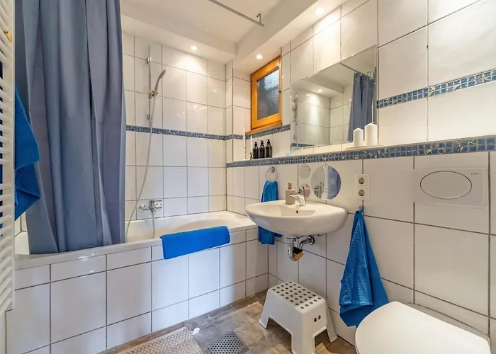 Strandnahe Gartenwohnung An Der Kieler Foerde Apartamento Heikendorf