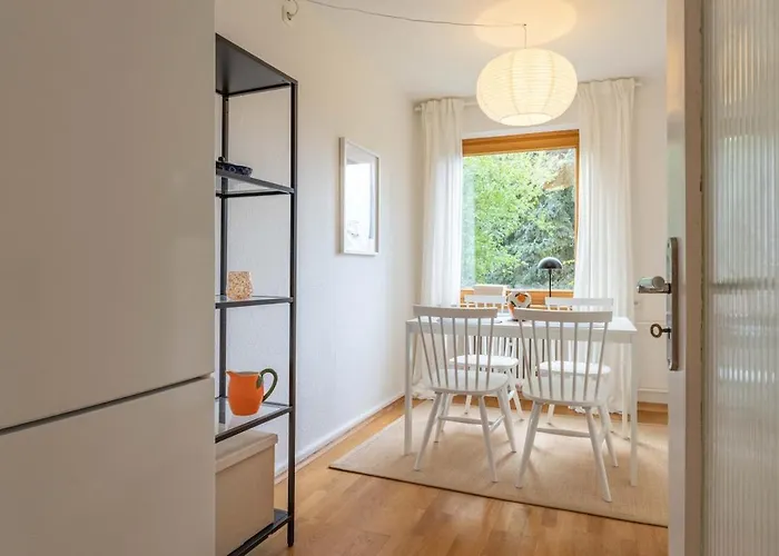 Strandnahe Gartenwohnung An Der Kieler Foerde Apartamento